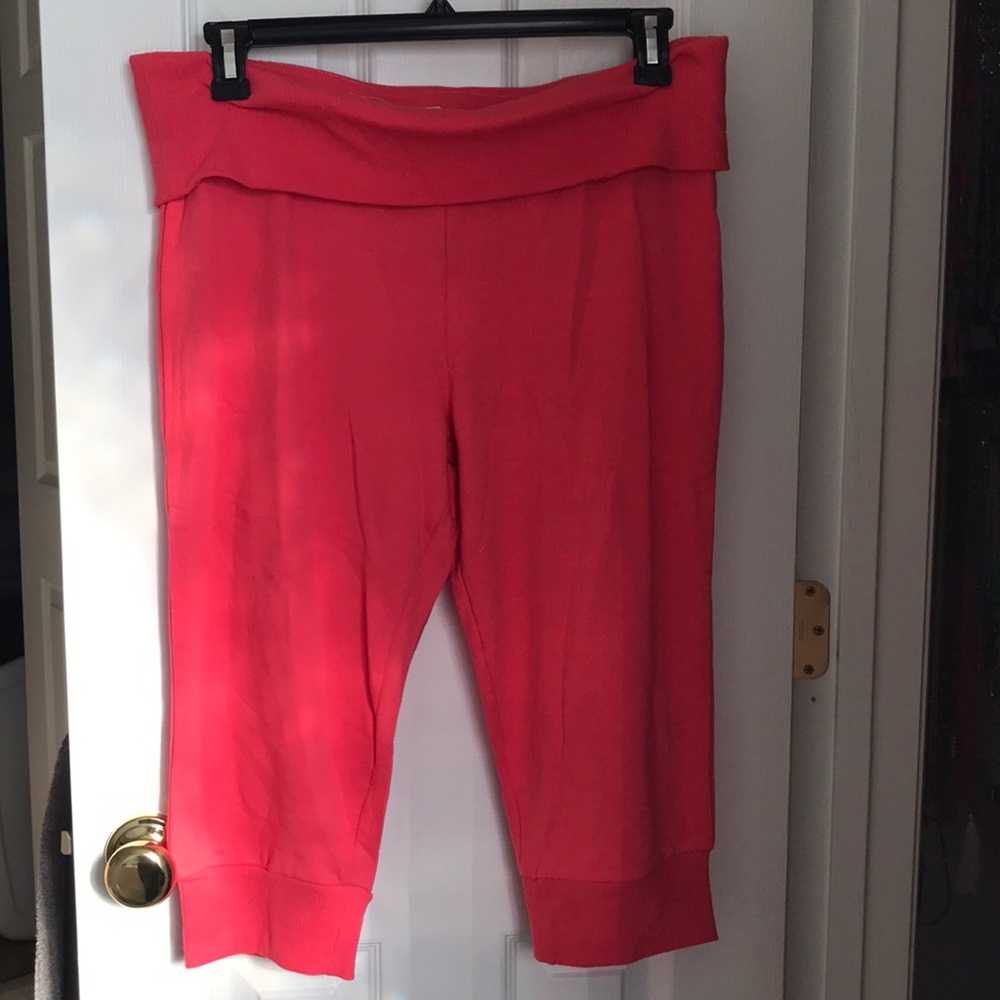 Fabletics cropped sweatpants